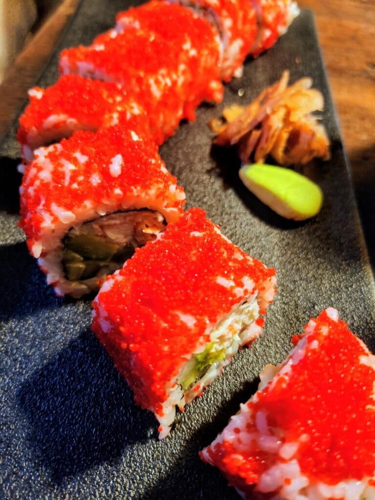 CALIFORNIA ROLL WITH TOBIKO
