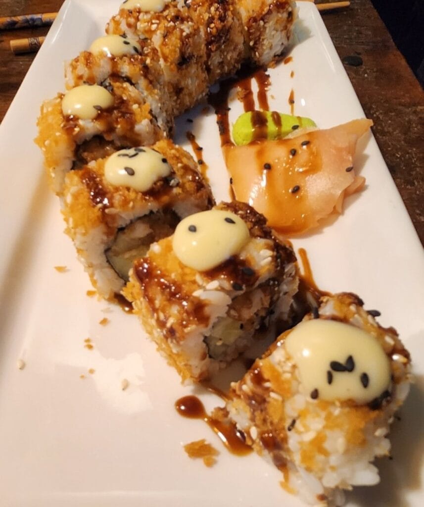 PRAWNS TEMPURA ROLL