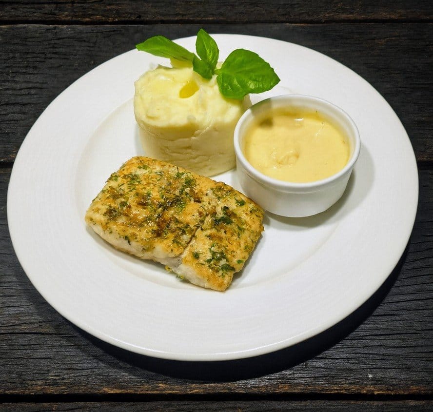 SALMON WHITE FILET GRILLED