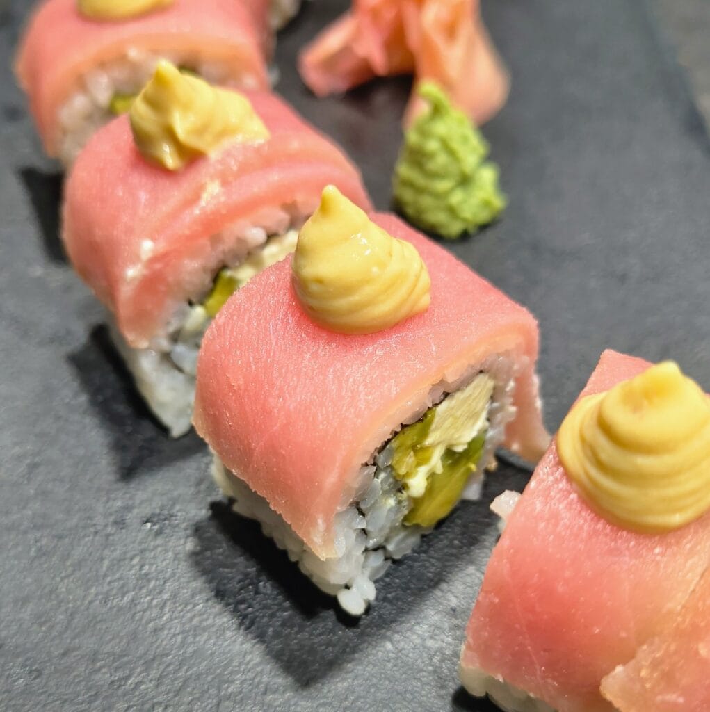 PHILADELPHIA ROLL WITH TUNA